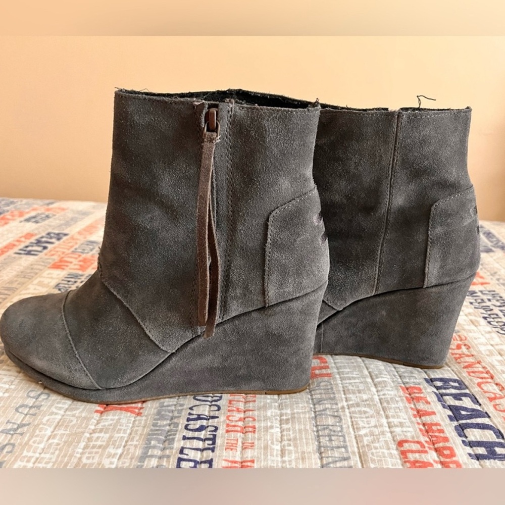 Toms Gray Suede Wedge Shoes